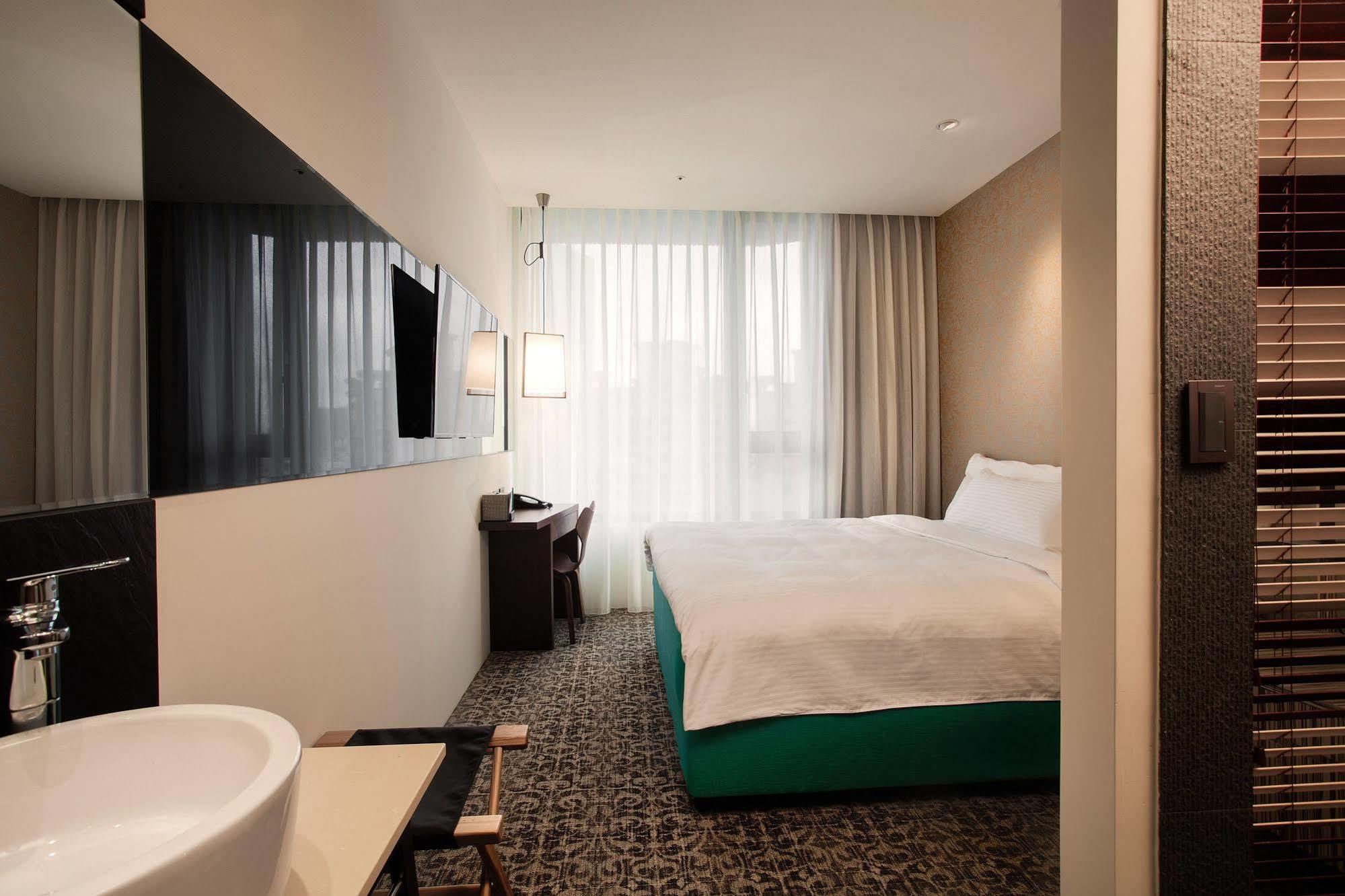Lacle Hotel-Luzhou Taipei Eksteriør billede